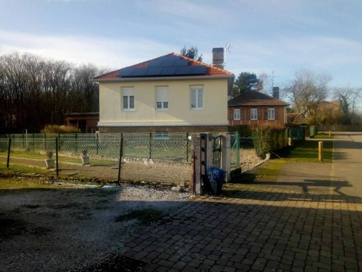 La maison écologique Batilly  Extérieur photo